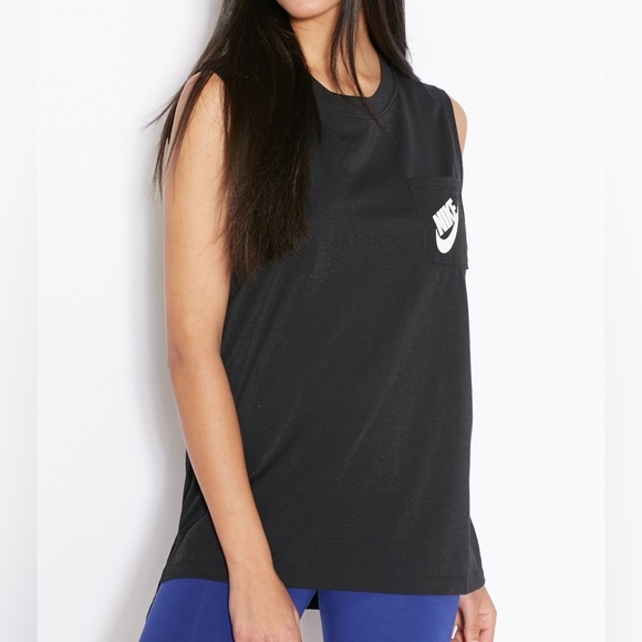 Women’s Black Nike Sportswear Loose Boyfriend Style Black Sleeveless Pocket Tank - Picture 15 of 16